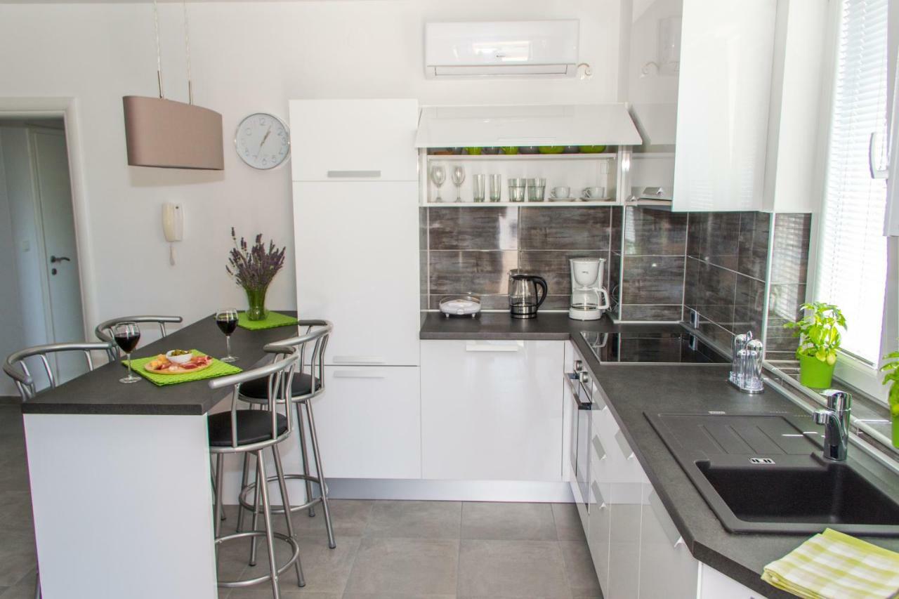 Apartmani Zoric Punat Ngoại thất bức ảnh