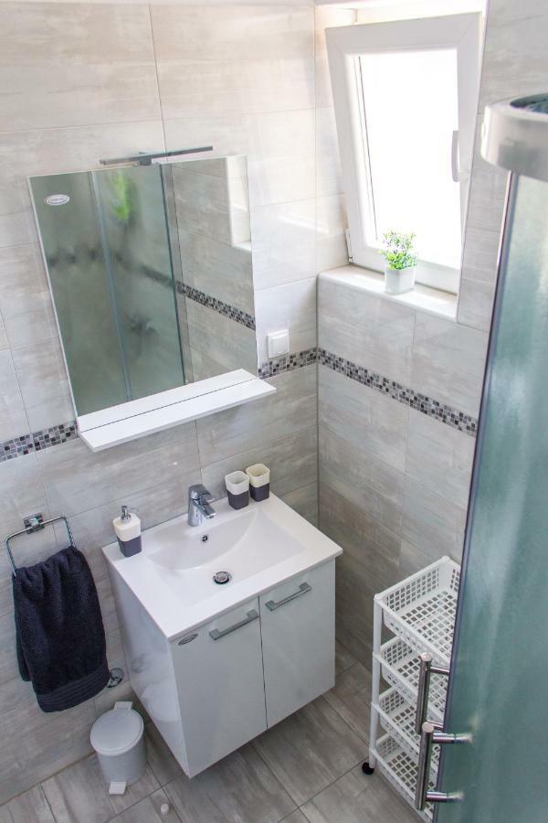 Apartmani Zoric Punat Ngoại thất bức ảnh