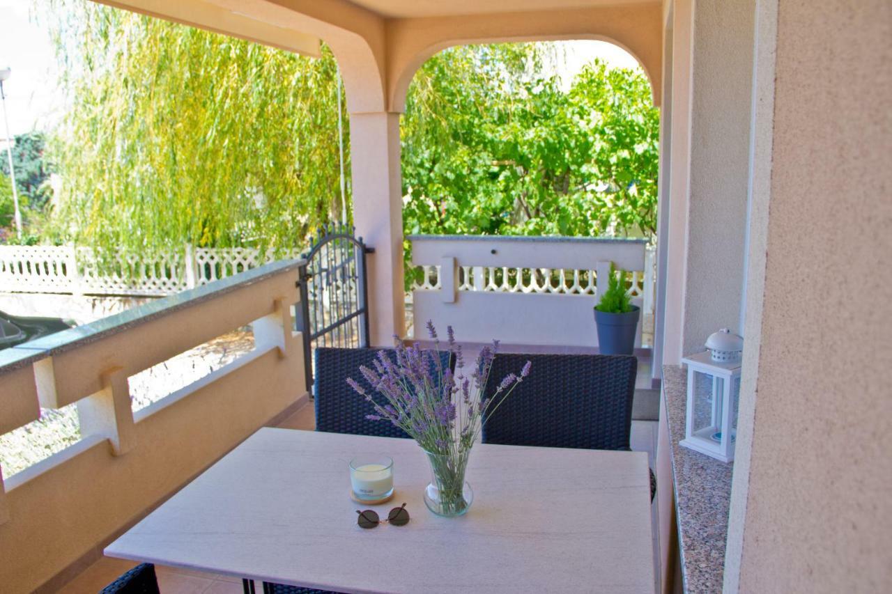Apartmani Zoric Punat Ngoại thất bức ảnh